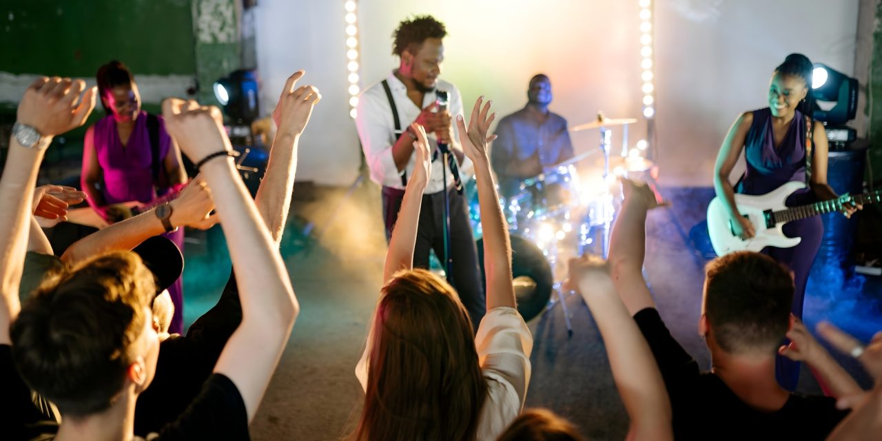 Owning the Room: How Live Soul Bands Turn Listeners into Participants