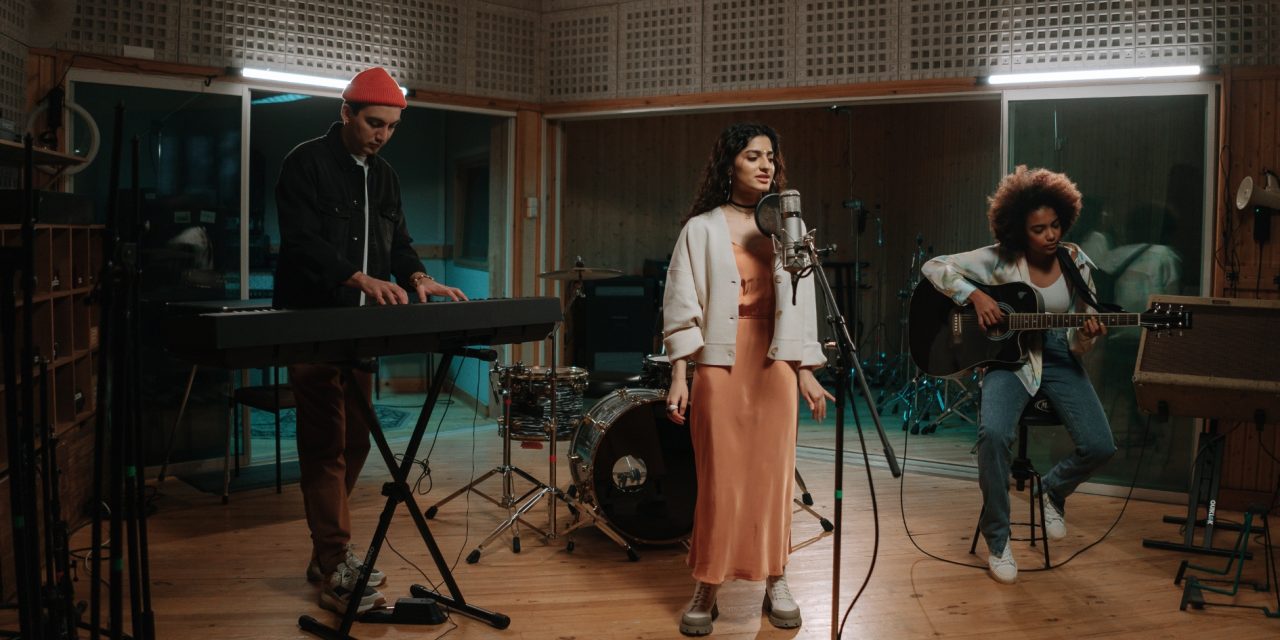 The Creative Culture Driving Neo-Soul’s New Momentum