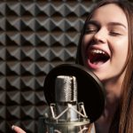 Raw Vocals Revival: How Contemporary Soul Artists Are Redefining Authenticity