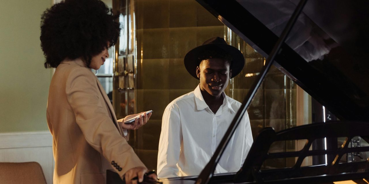 Creative Partnerships: How Soul Artists Grow Faster Together