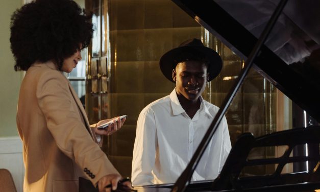 Creative Partnerships: How Soul Artists Grow Faster Together
