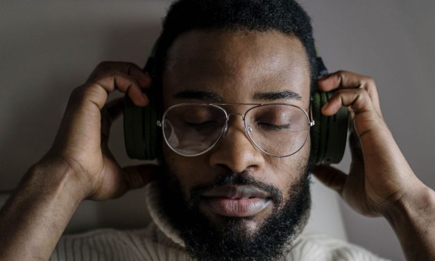 Why Ambient R&B Connects So Deeply With Listeners